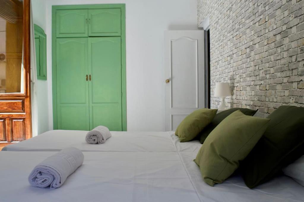 Apartamento En Sevilla Centro Con Vistas A La Plaza Alameda De Hercules - Hasta 7 Personas Luaran gambar